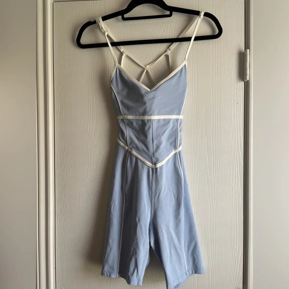Yllw the Label | Breathe Short Onesie - Picture 4 of 7
